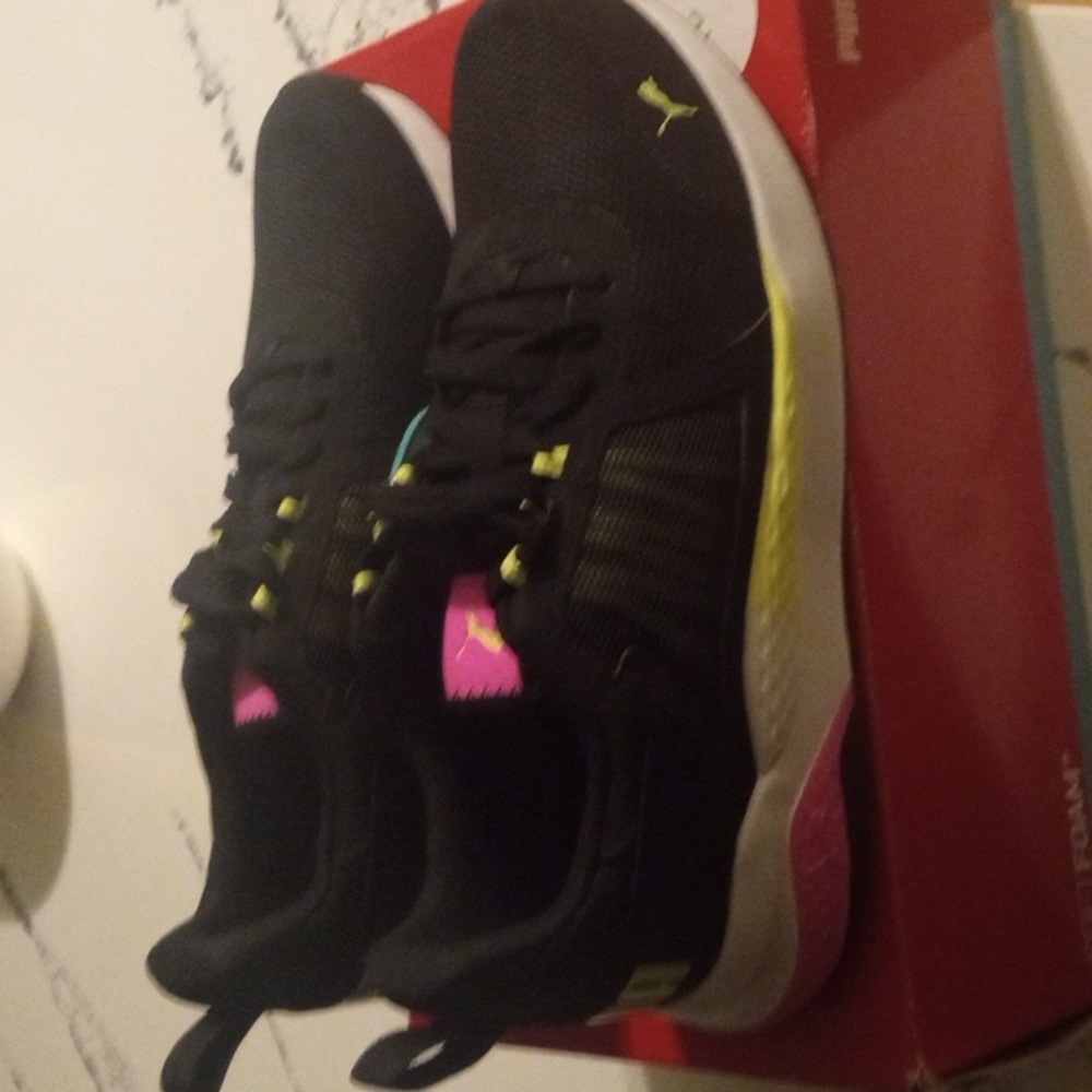 Tennis Shoes